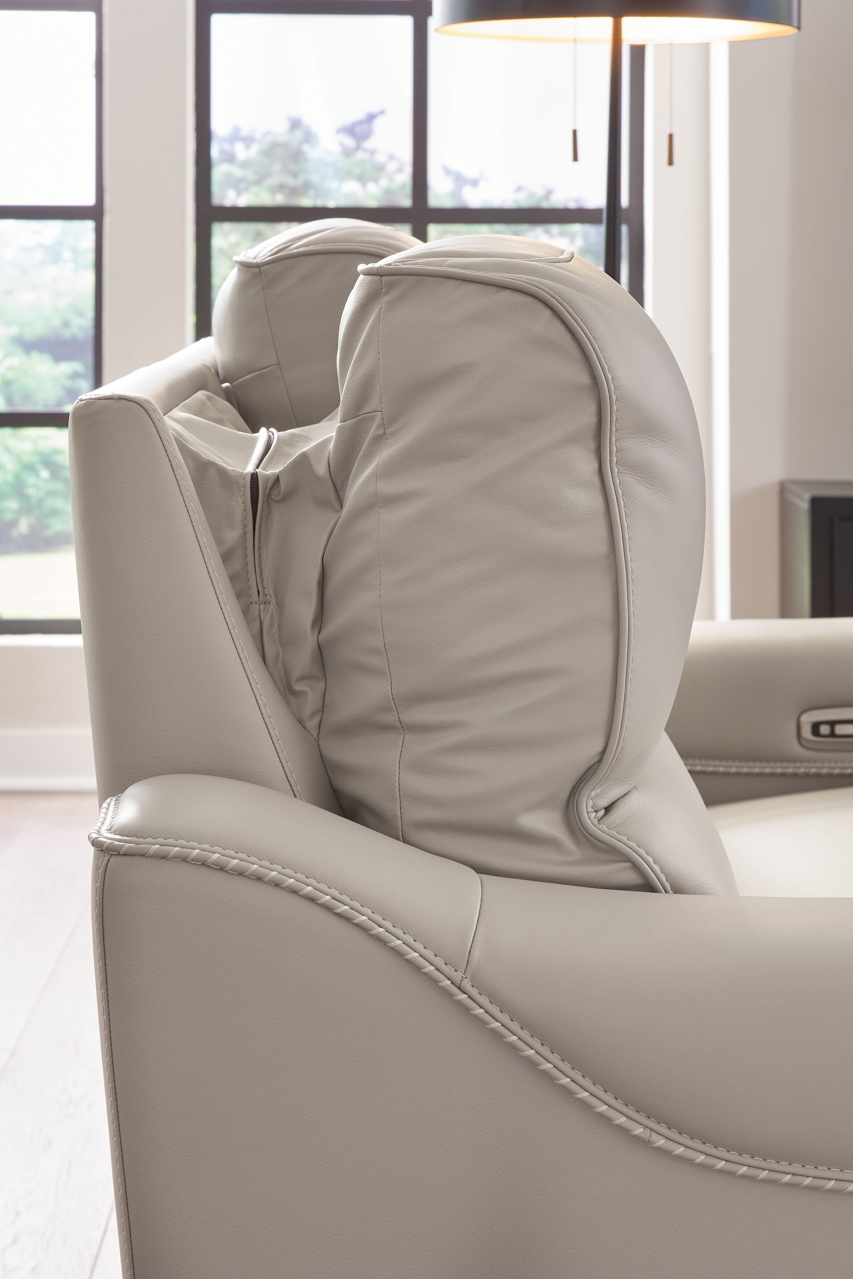 Mercomatic - Power Reclining Loveseat With Adj Headrest