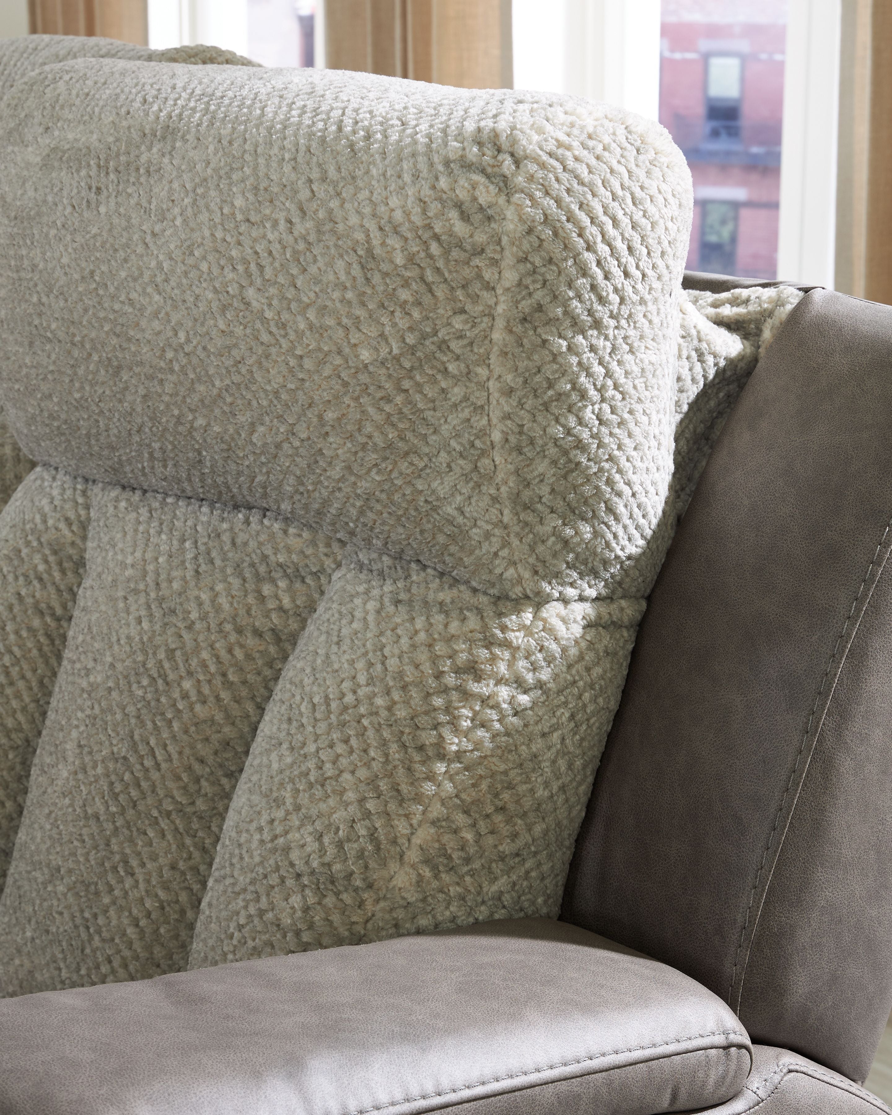 WhipLash - Sisal - Power Reclining Sofa With Adj Headrest