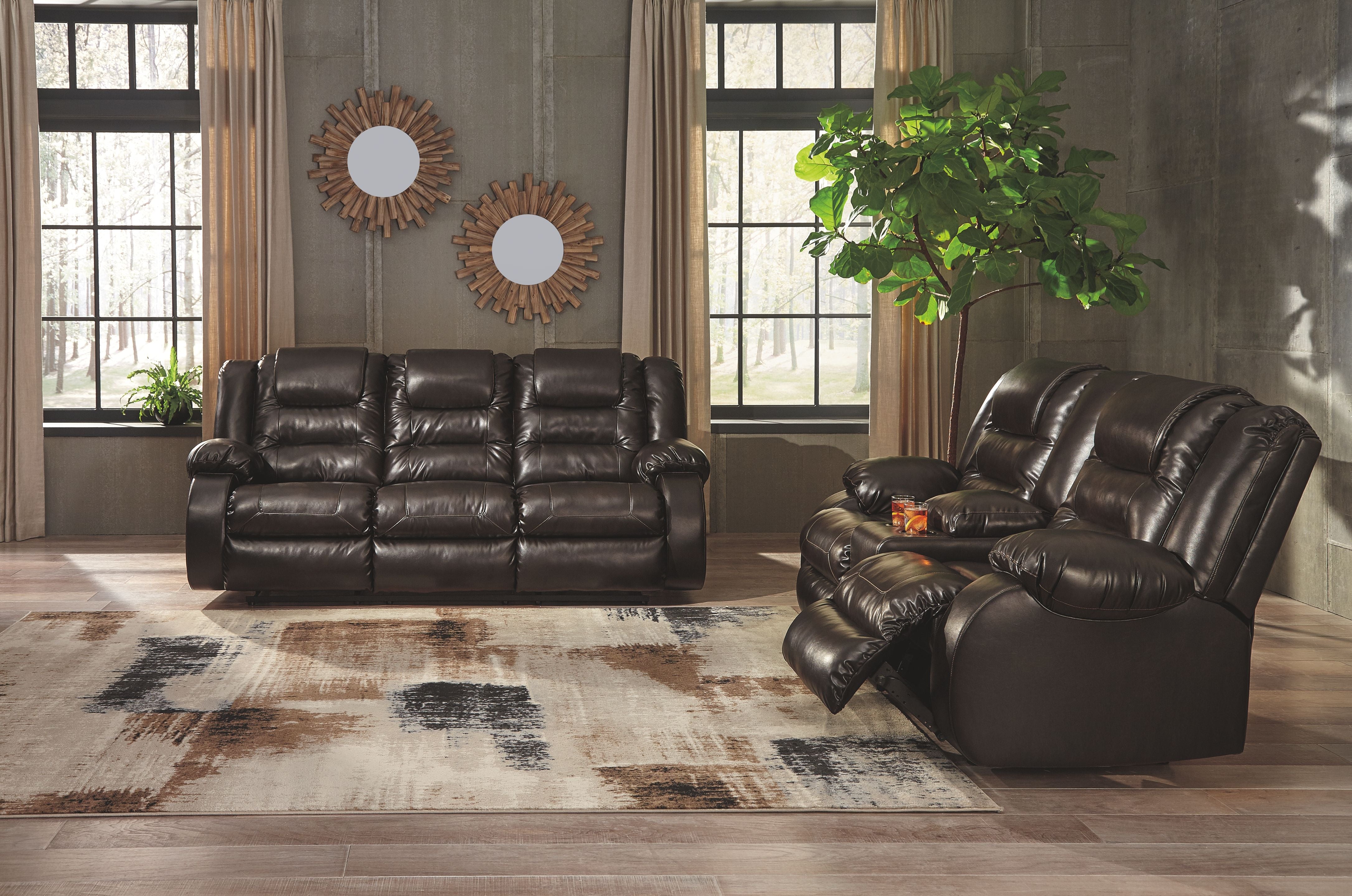 Vacherie - Reclining Loveseat