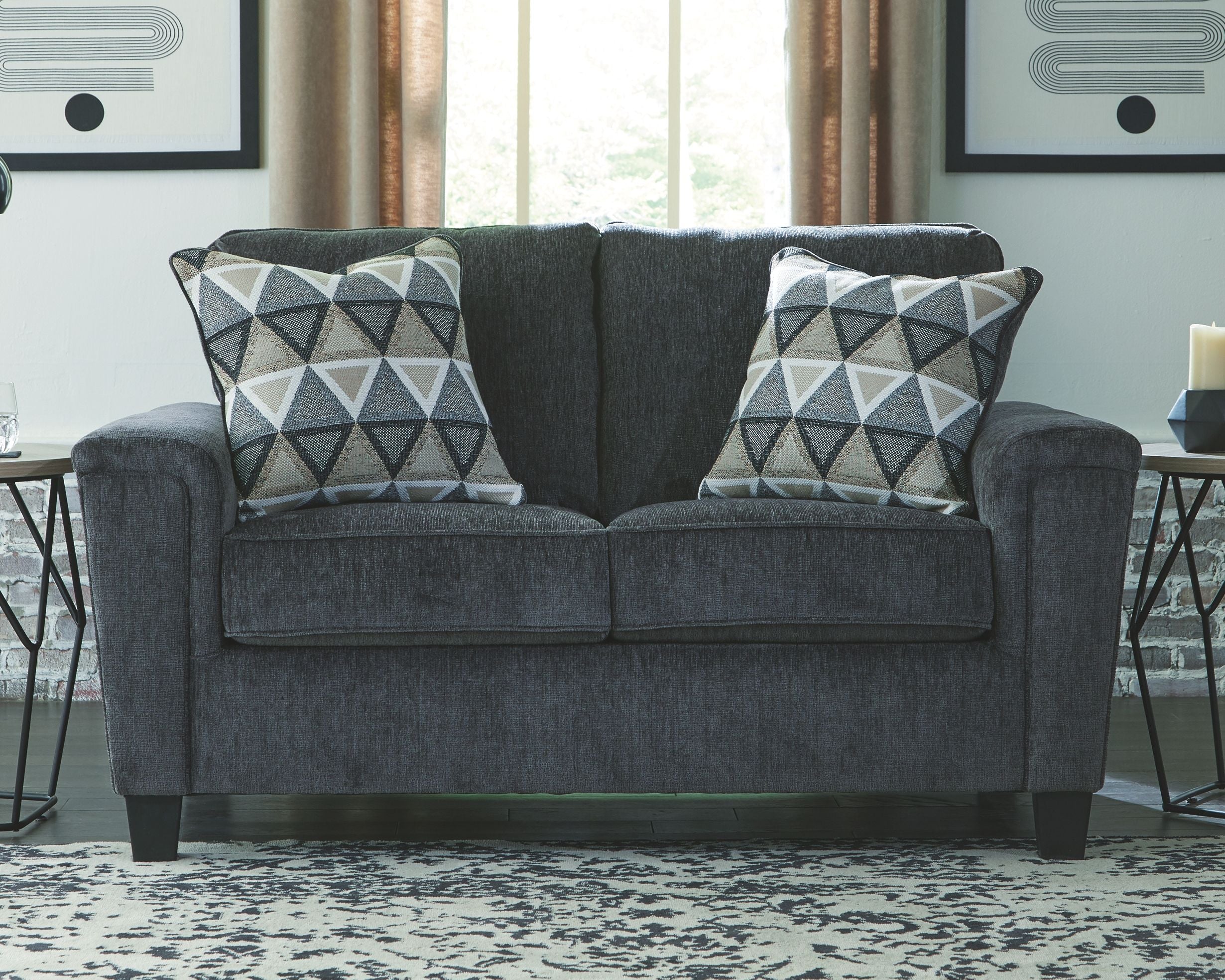 Abinger - Loveseat