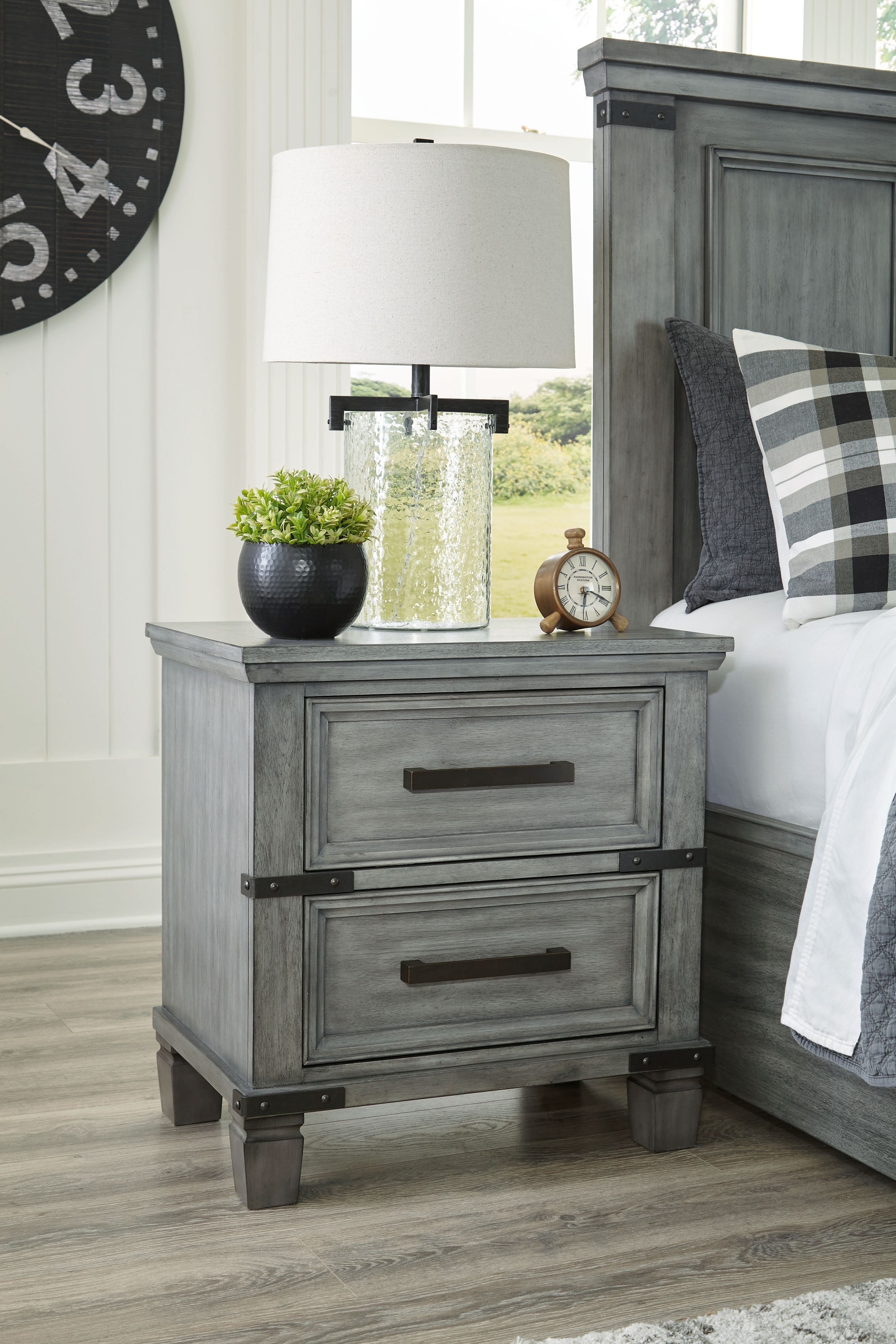 Russelyn - Gray - Two Drawer Night Stand