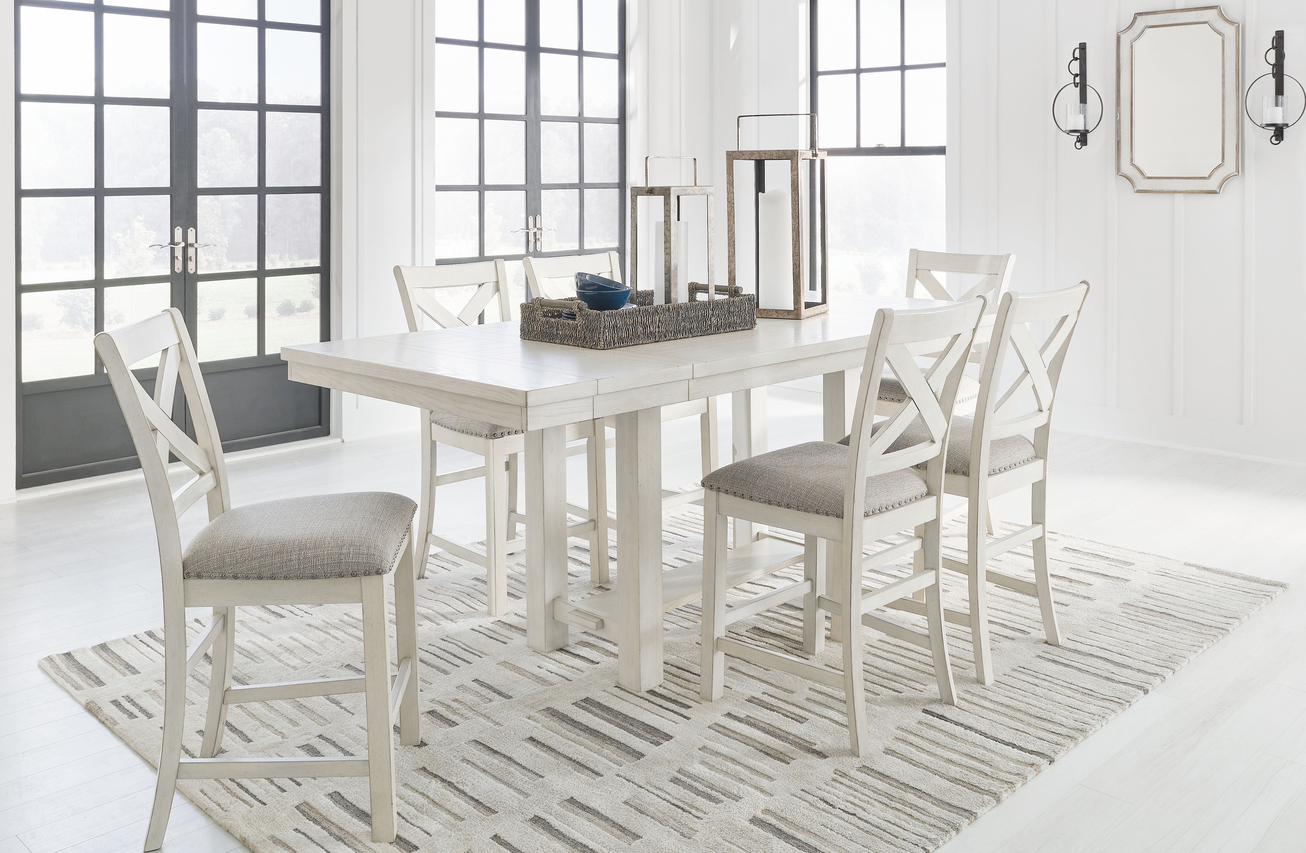 Robbinsdale - Rectangular Dining Table