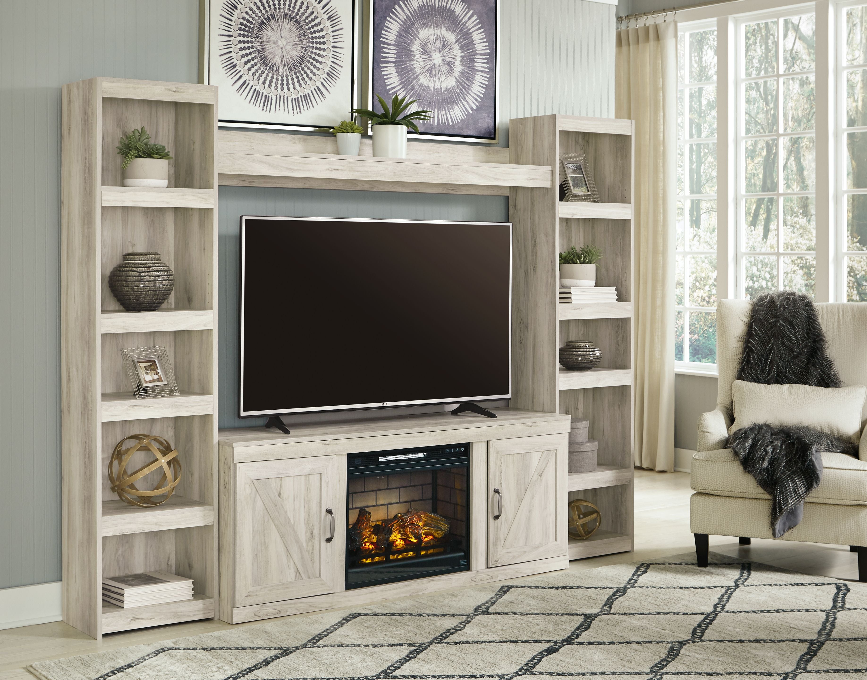 Bellaby - Entertainment Center