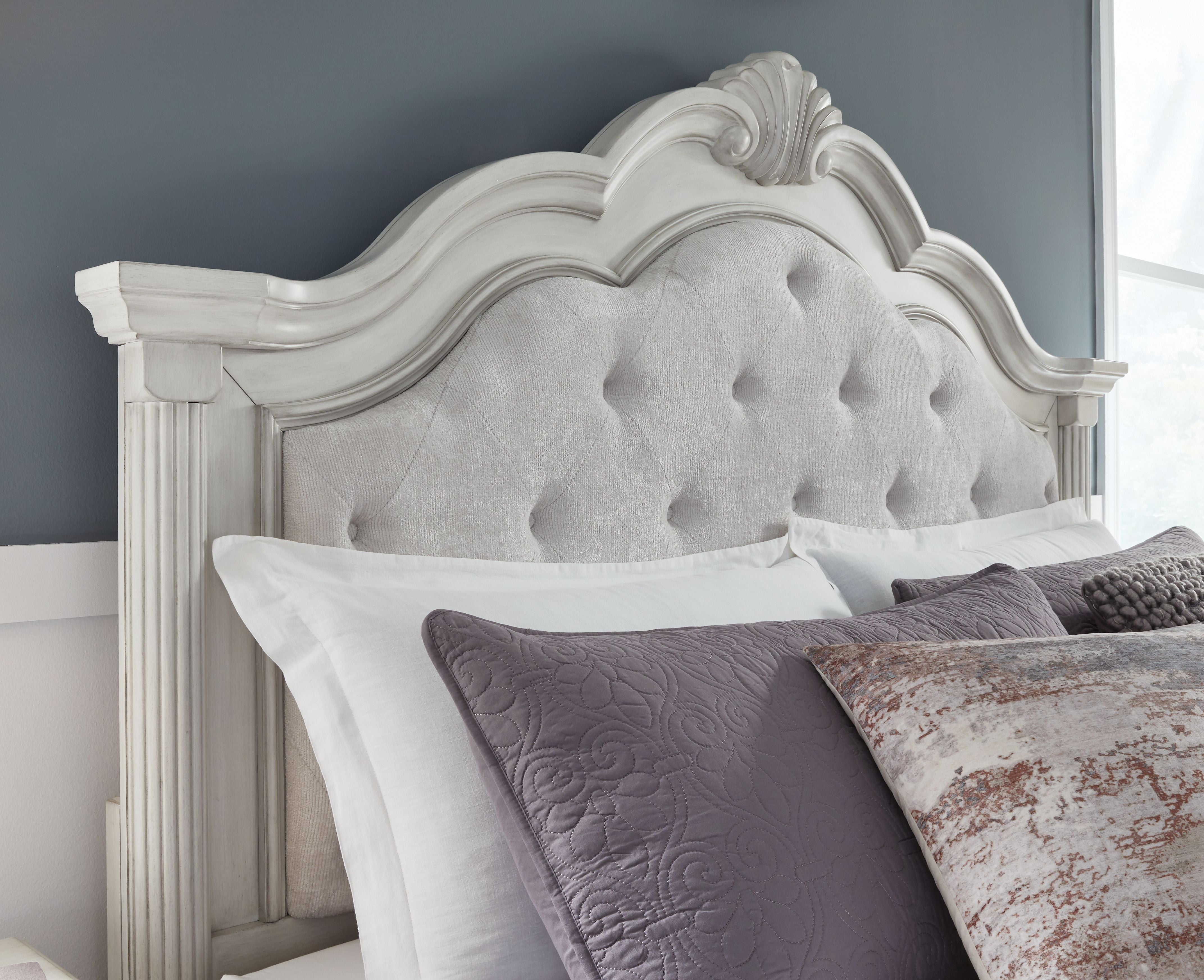 Montelaine - Upholstered Panel Bed