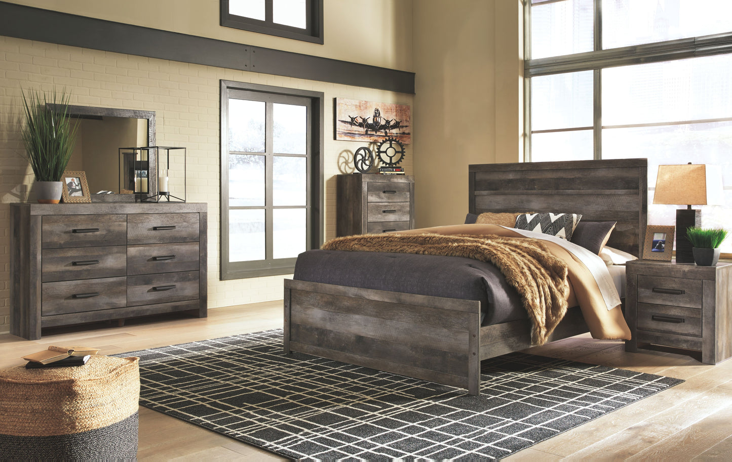 Wynnlow - Panel Bedroom Set