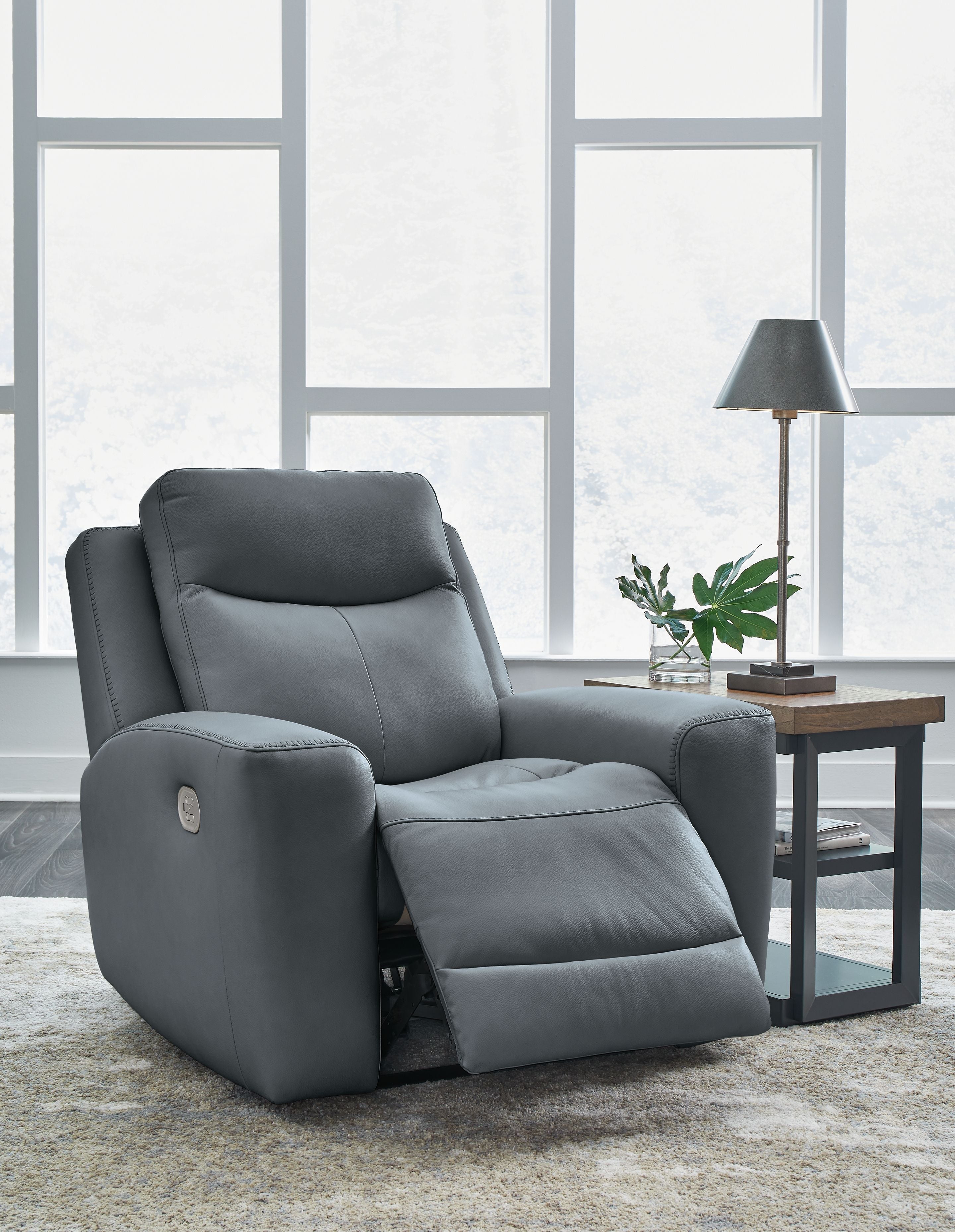 Mindanao - Pwr Recliner/Adj Headrest