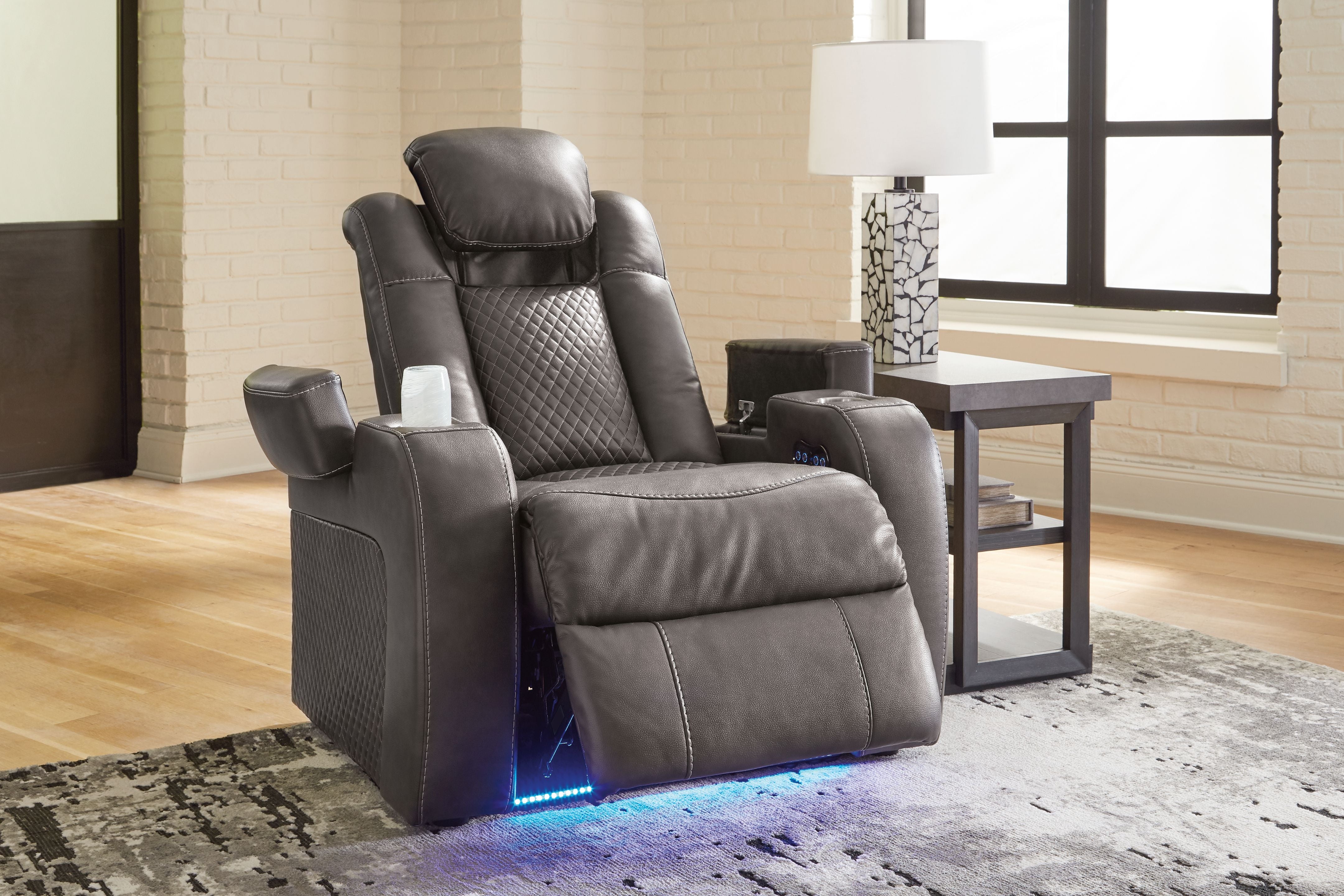 Fyne-dyme - Power Recliner/Adj Headrest