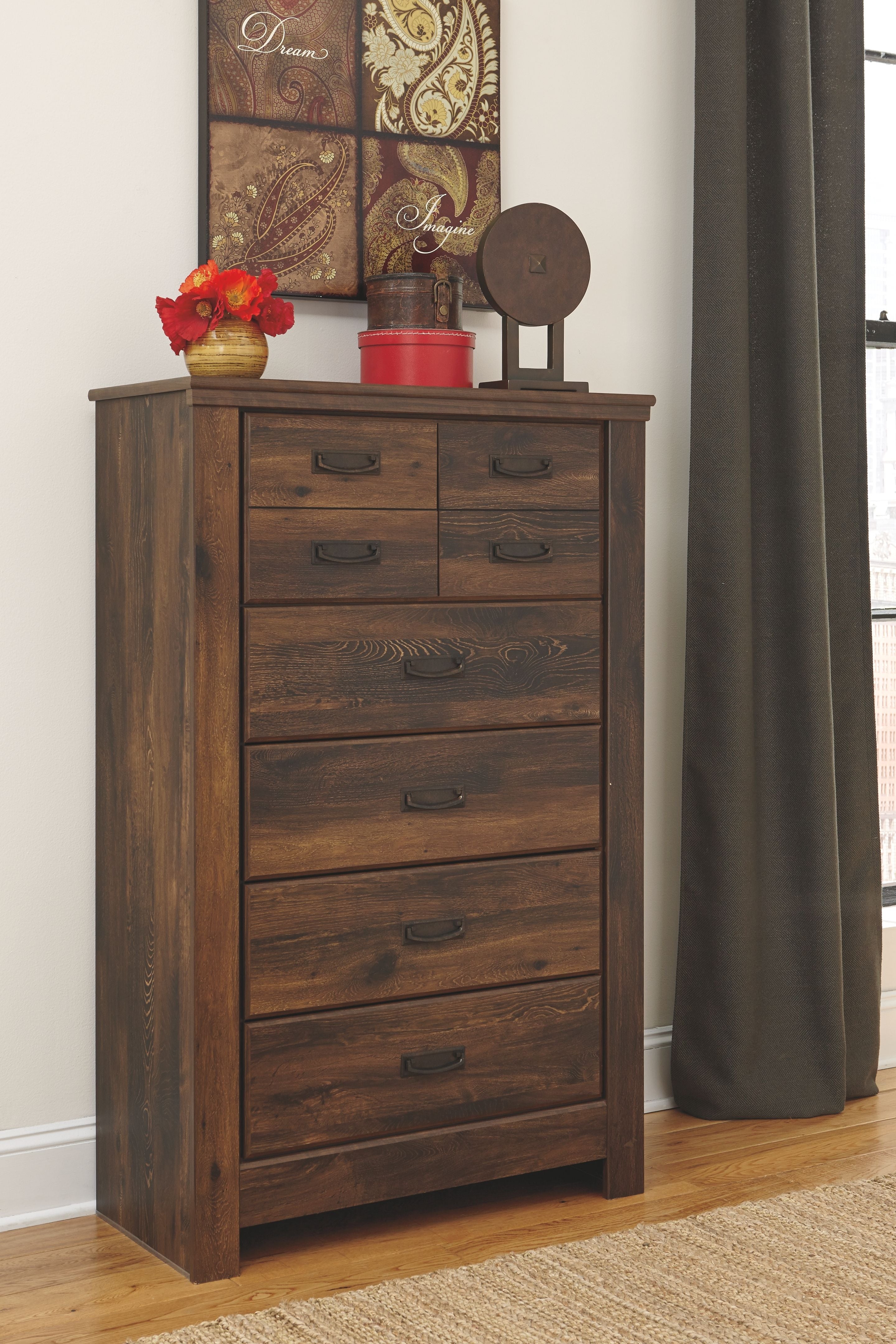 Quinden - Dark Brown - Five Drawer Chest