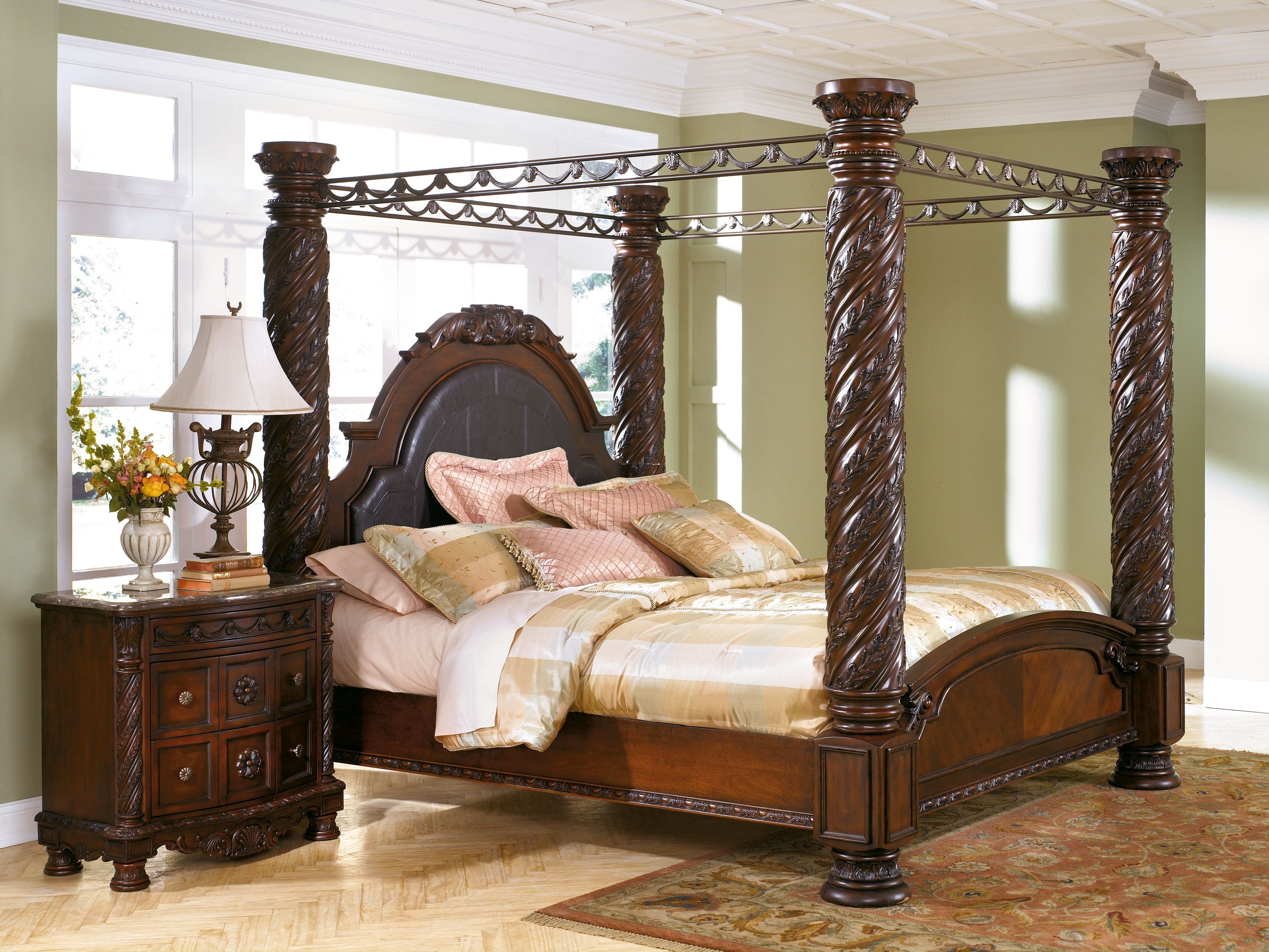 North Shore - Dark Brown - King/Cal King Footboard Posts