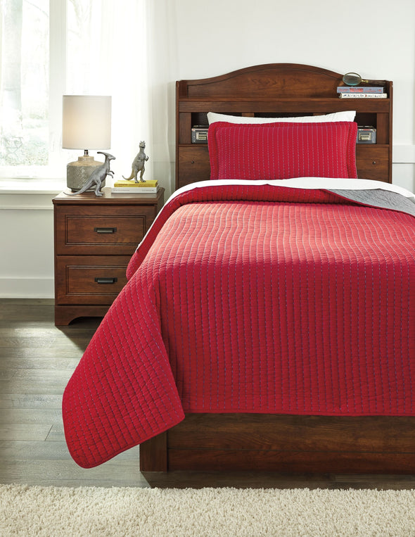Dansby - Red/Gray -  Coverlet Set